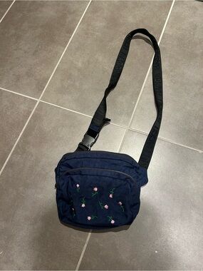 BAGGU Floral Embroidered Crossbody Bag - Women's Shoulder Bag